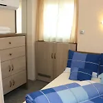 Aradi Vendeghaz Miskolc