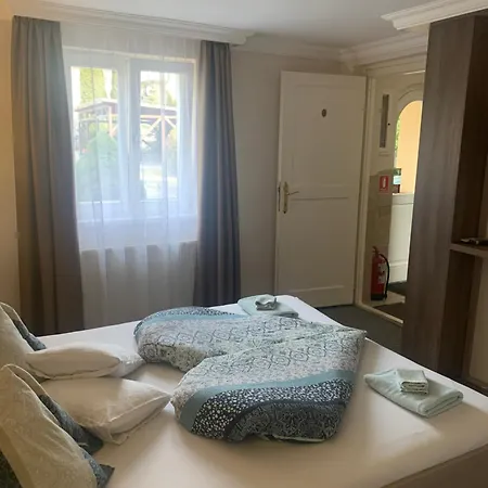 Aradi Vendeghaz 3* Miskolc