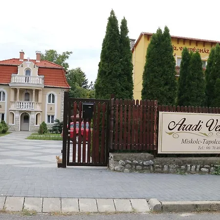 Aradi Vendeghaz 3* Miskolc