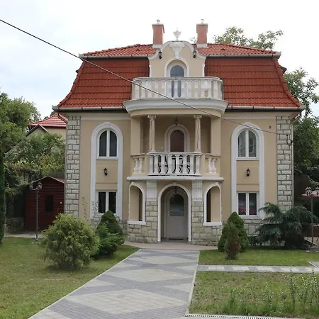 Aradi Vendeghaz Miskolc