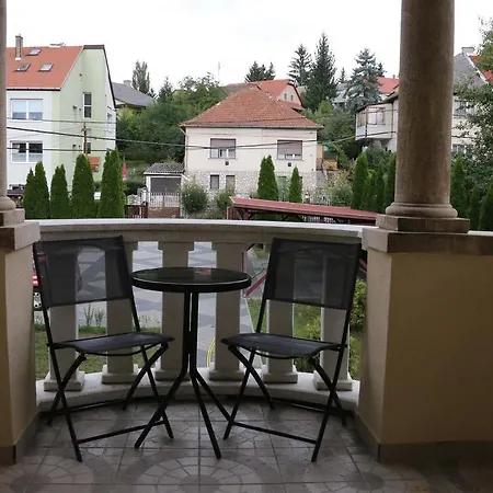 Aradi Vendeghaz Guest house 2*