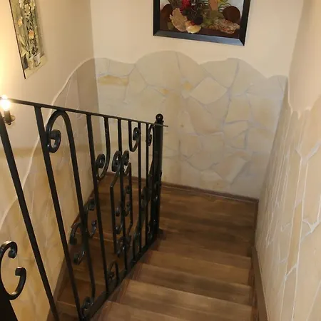 Aradi Vendeghaz Pensjonat 2*