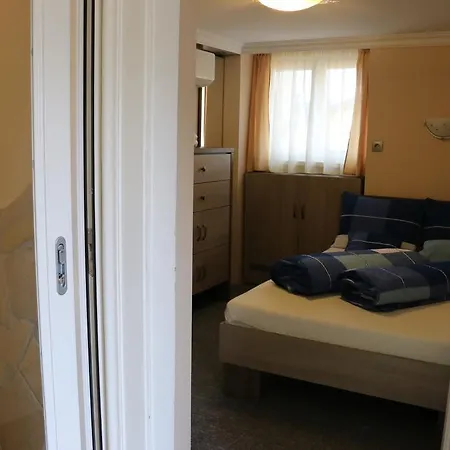 Aradi Vendeghaz Guest house