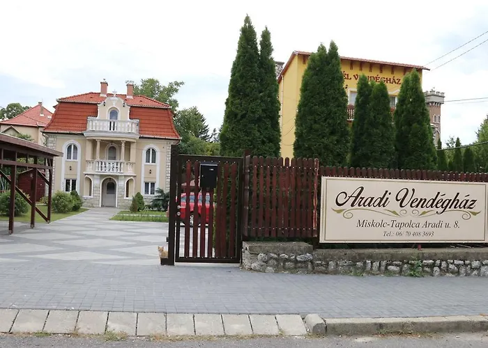 Aradi Vendeghaz 3* Miskolc